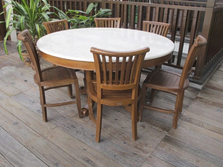 Round Pedestal Dining Table